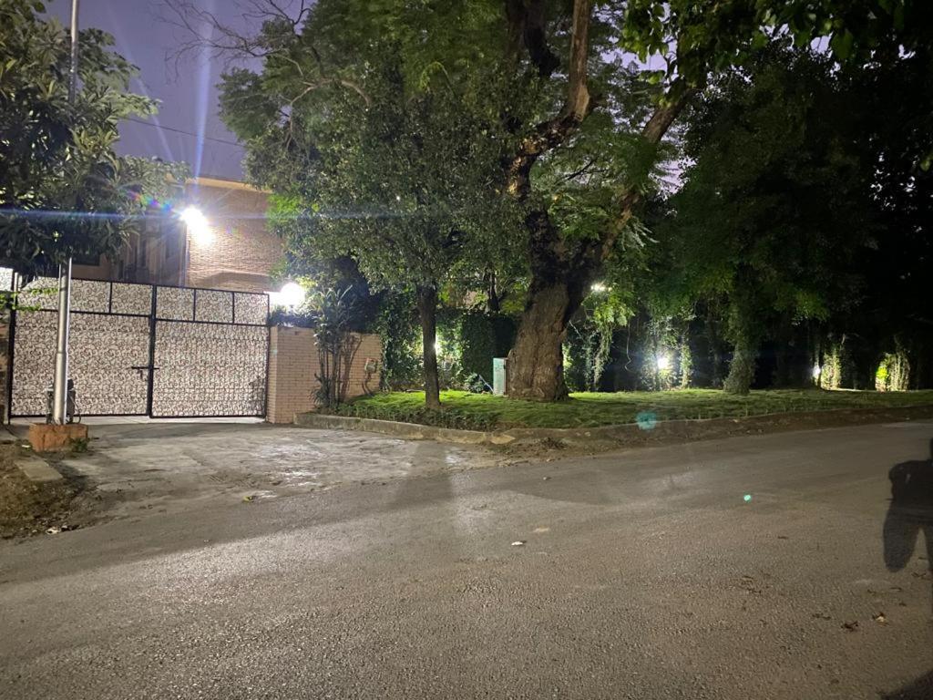 Imperial Guest House Islamabad Exterior foto